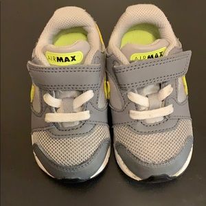 5c baby Nike air max